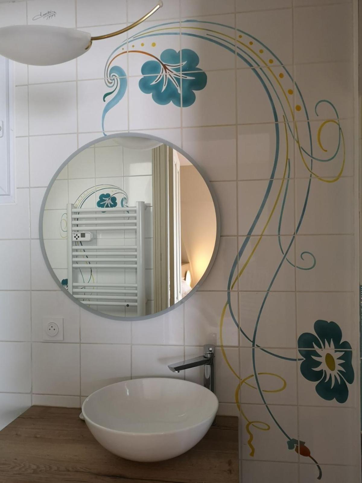 Les Visages Des Tournelles Bed & Breakfast Reims Exterior photo